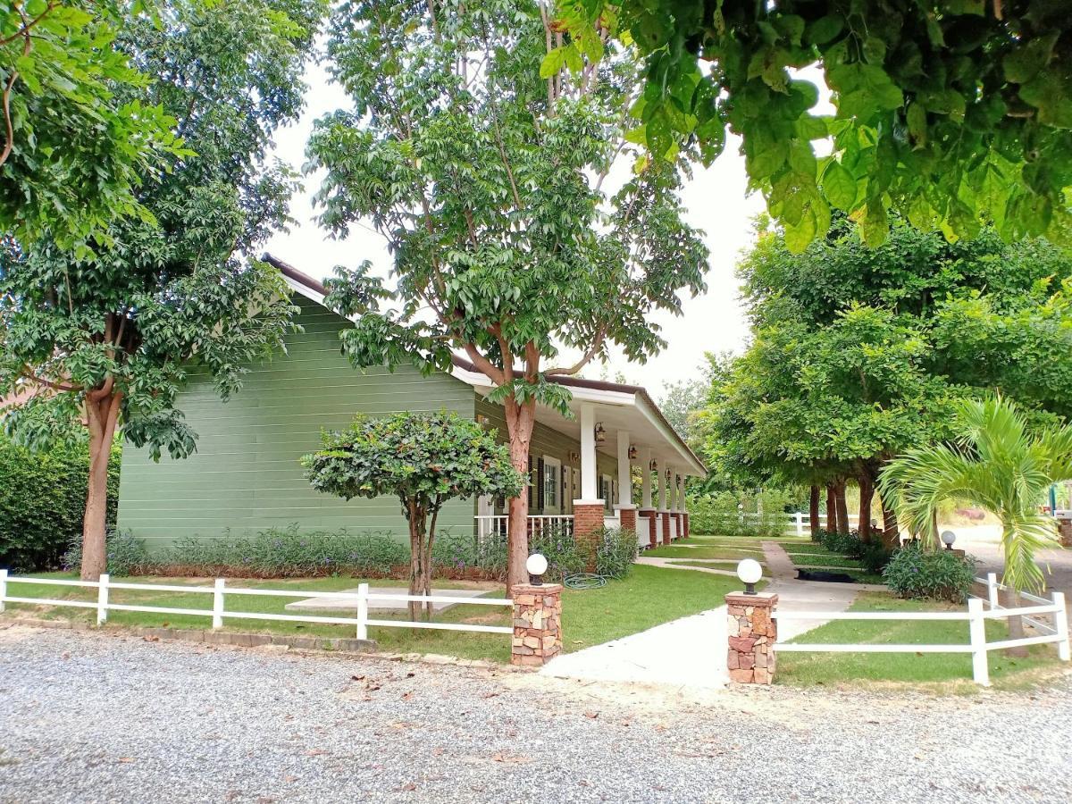 The Green Land Farm Sikhio Bagian luar foto